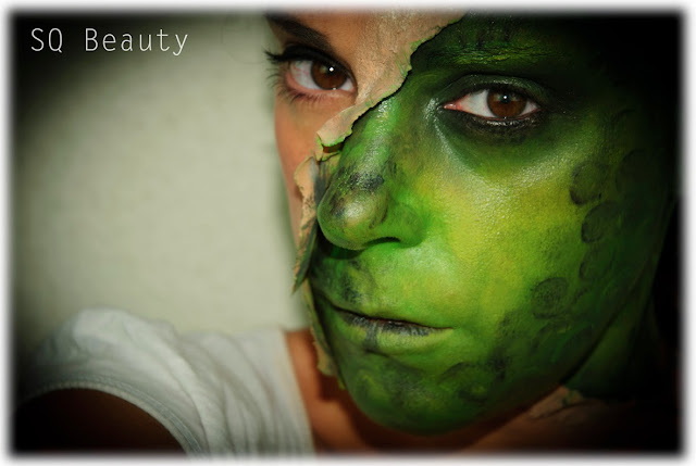 Maquillaje Halloween Media cara reptil Reptile half face makeup Silvia Quiros Maquillaje Halloween Media cara reptil Reptile half face makeup Silvia Quiros