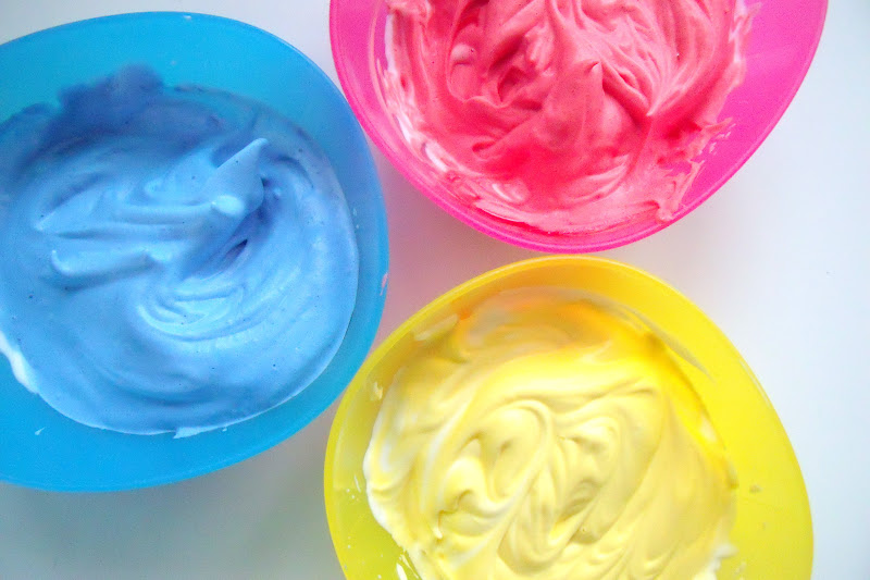 make, do & friend Shaving Foam Bath Paint