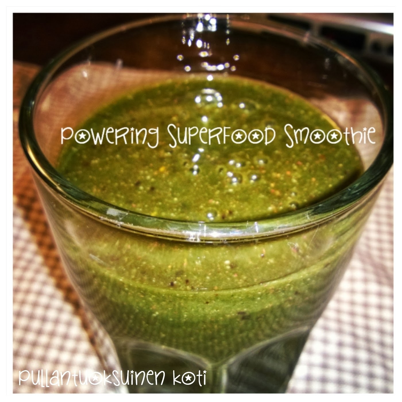 Powering Superfood Smoothie ja Pukka Vitalise
