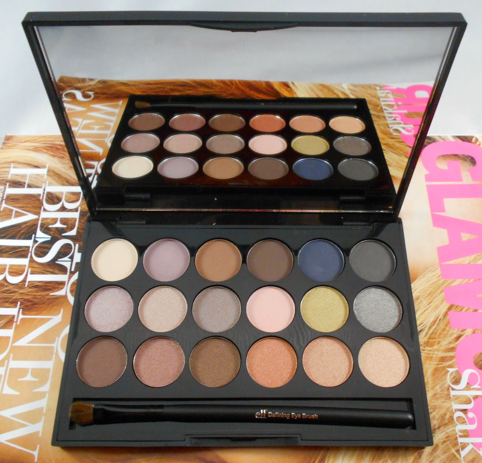 Makeup, Fashion & Royalty Review E.L.F Essential 18 Piece Eyeshadow