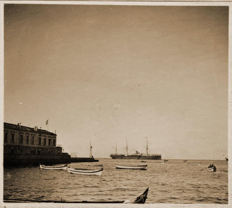 depresif ayunun izmirinden eyfel kulesi nden konak pier e