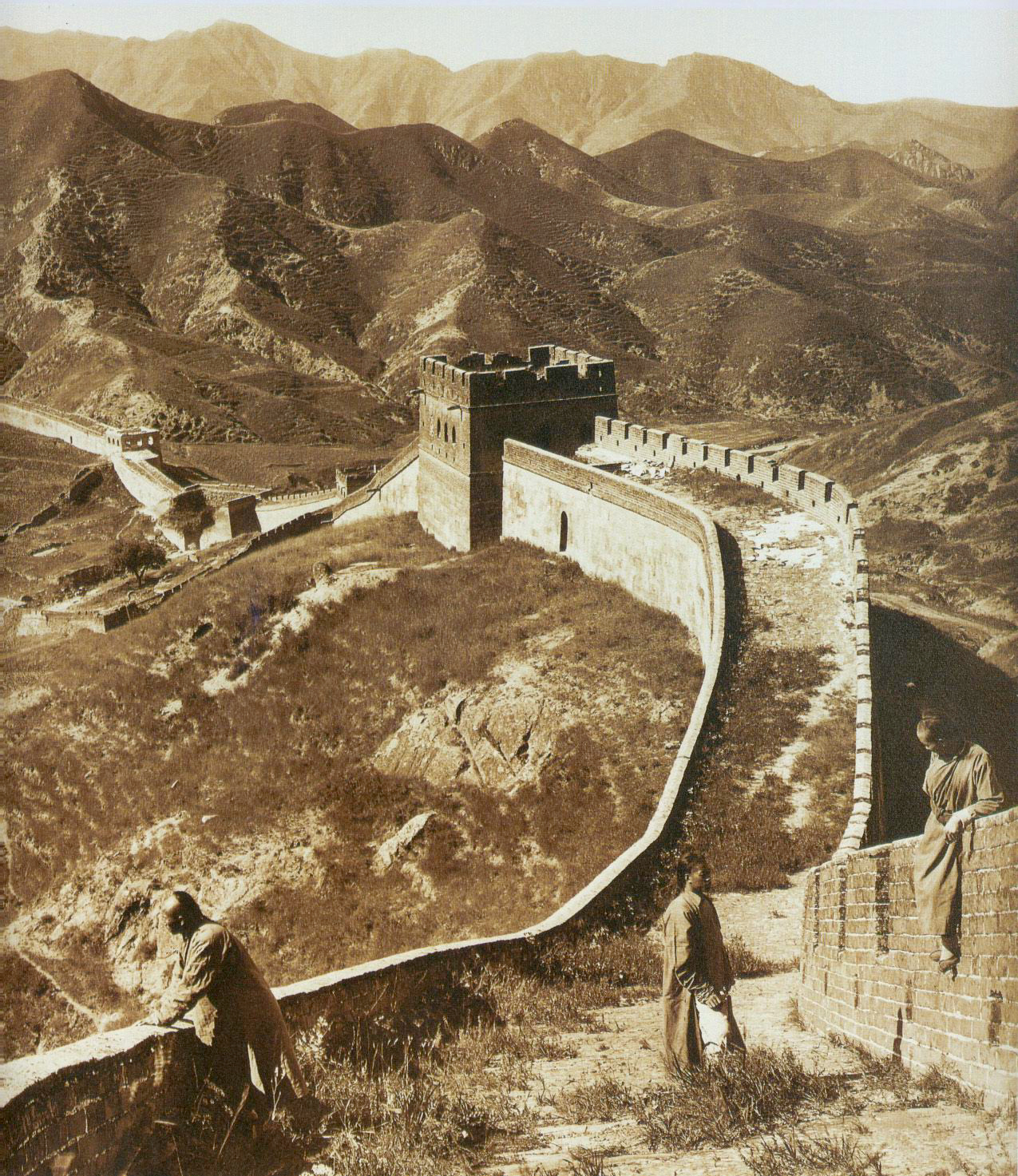 Rare Vintage Pictures of Great Wall of China in the 1900s vintage