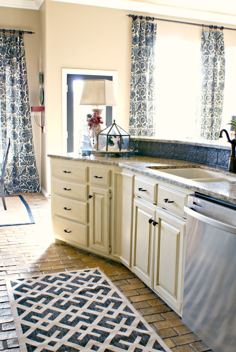 NEW RUGS AND A BIT OF BLOG HOUSEKEEPING Dimples and Tangles