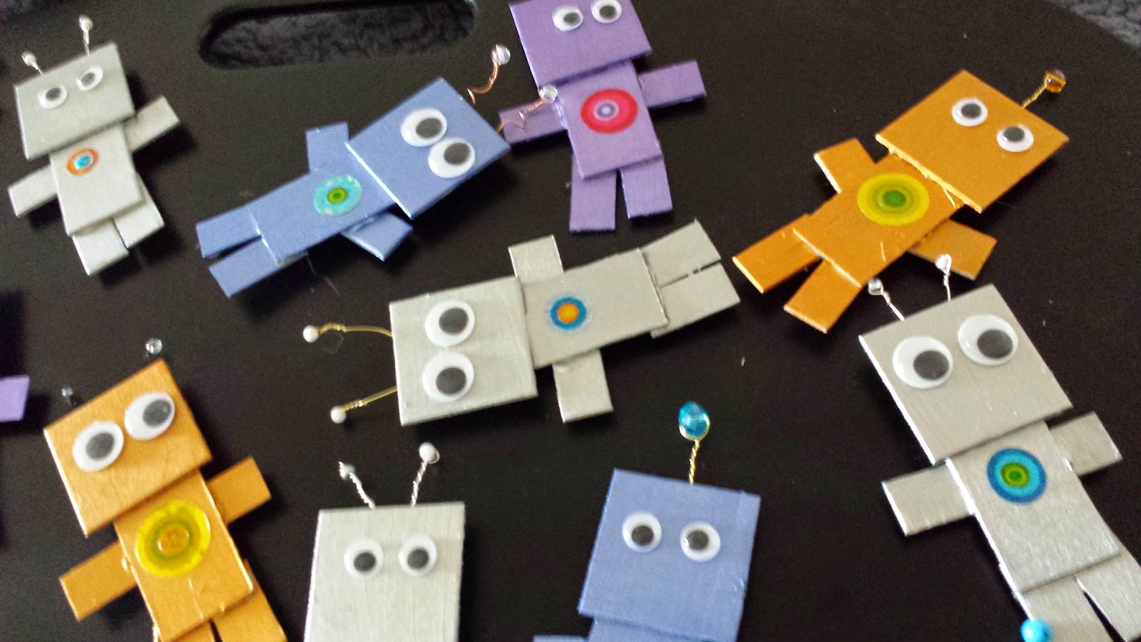 clever chaos tiny robot