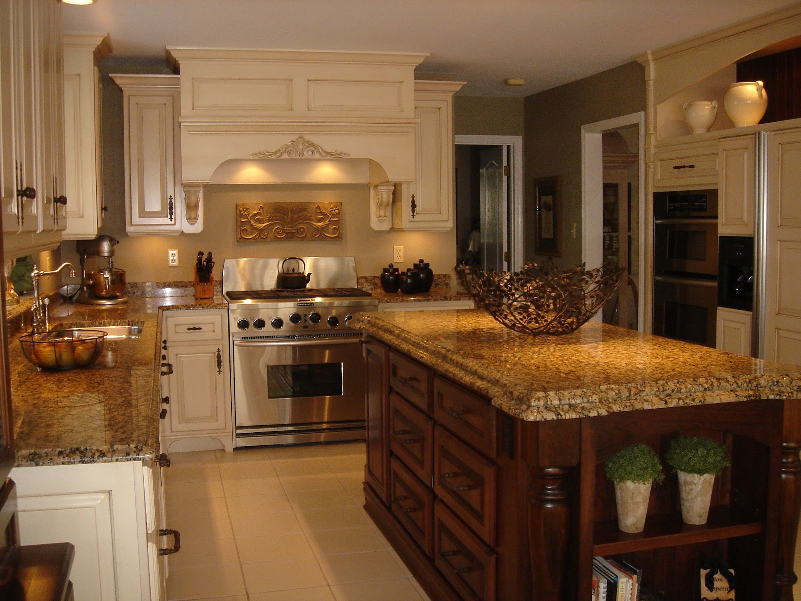 Smart Placement Gourmet Kitchen Pictures Ideas JHMRad