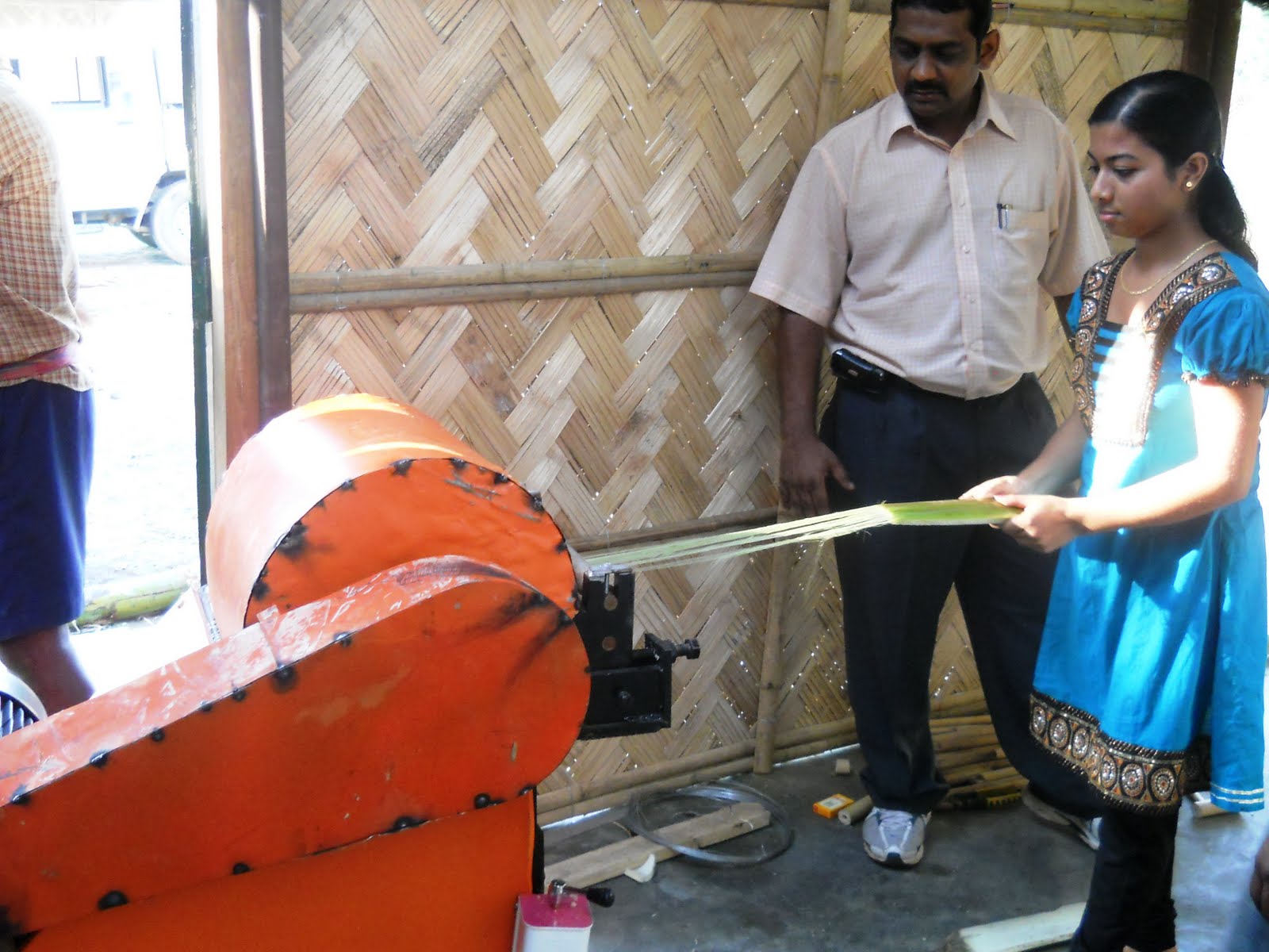 Eco Green Unit Areca leaf plates making& Banana fibre extraction