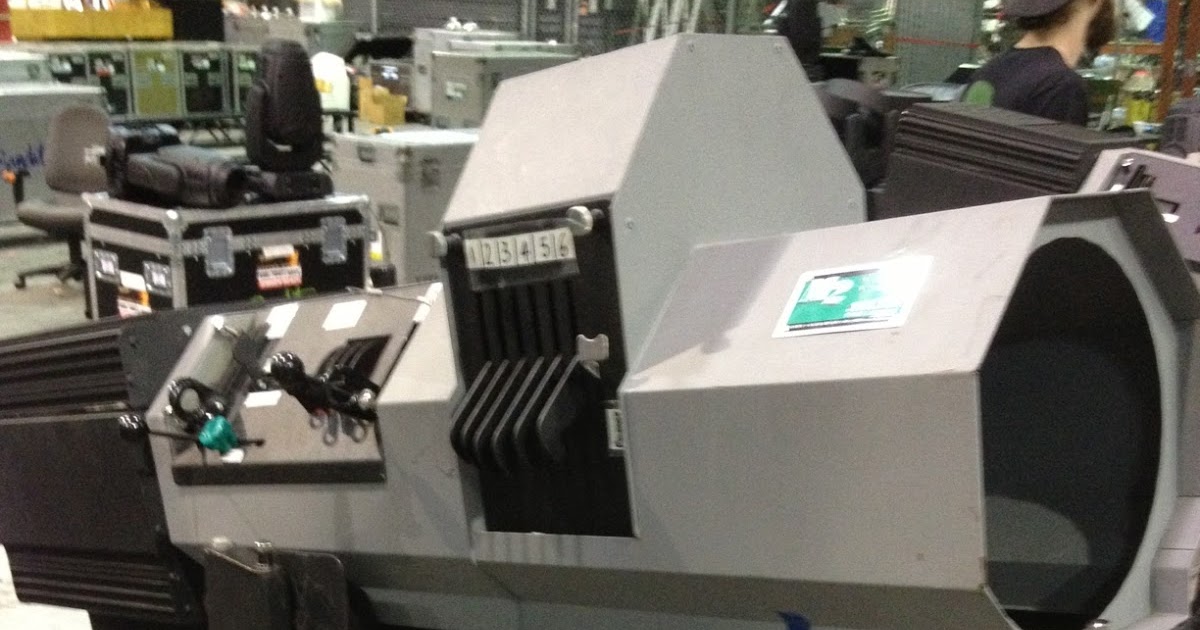 Dimmer Beach Fun with Followspots