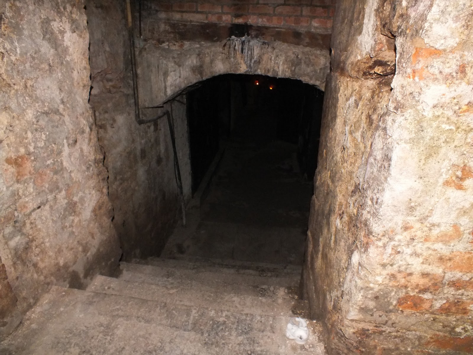 The Ramblings and Photos of a recycled teenager!! Tour of The Vaults