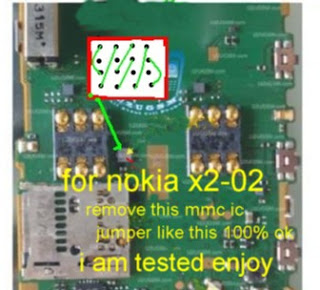 حل مشكلة بطاقة ذاكرة نوكيا X2-02 Nokia+X2-02+-+MMC+Ic+Jumper
