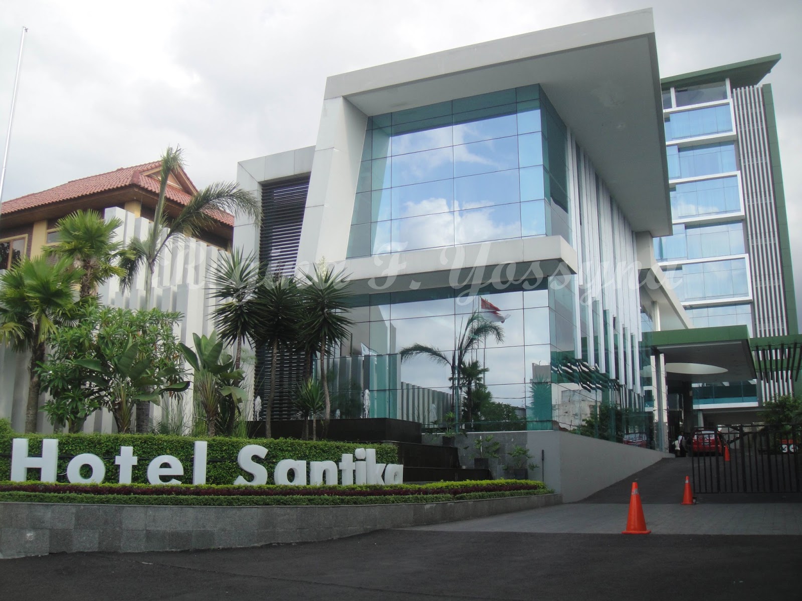 Catatan Iseng: Spending Nights at Hotel Santika Tasikmalaya, West Java