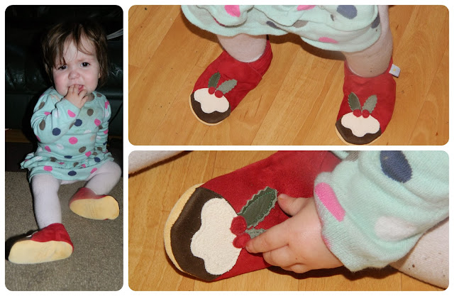 Daisy Root Christmas Pudding Baby Slippers Red Suede Girl Boy