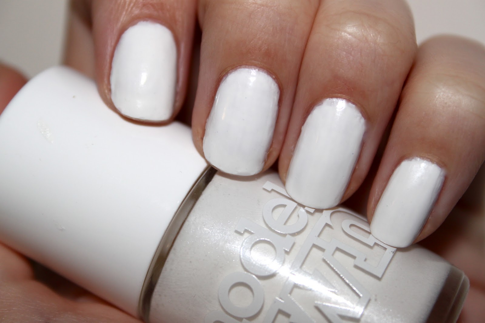 6. 15 Beautiful Nail Art Designs Using Pearl White Polish - wide 6