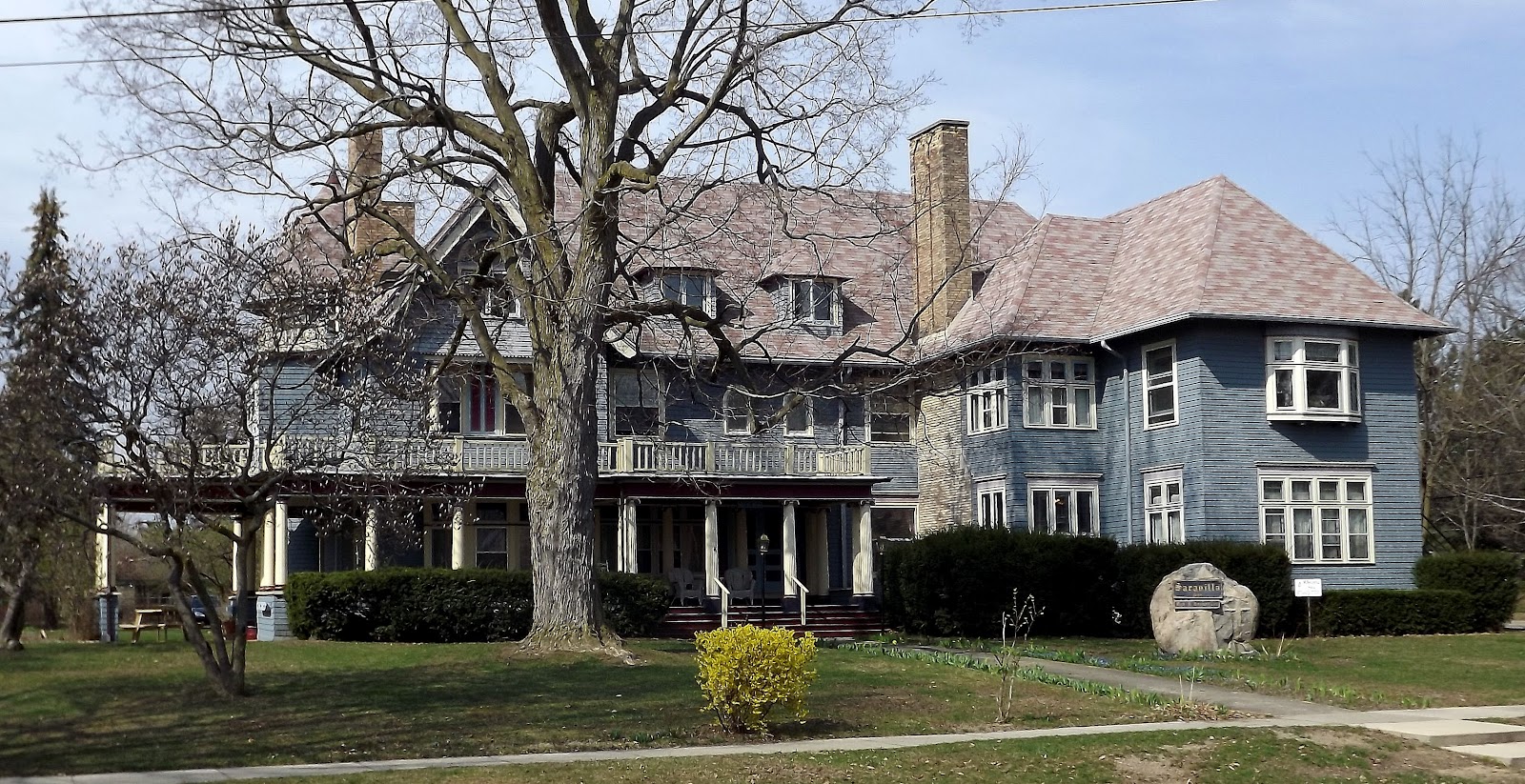 Saravilla Alma Michigan Bed And Breakfast