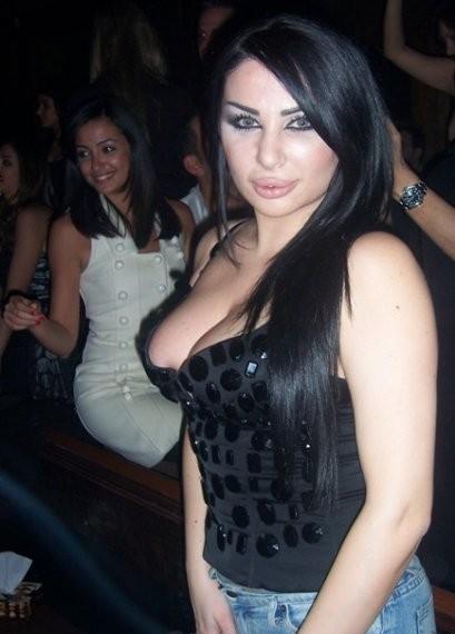 Lebanese miriam showing sexy boobs images