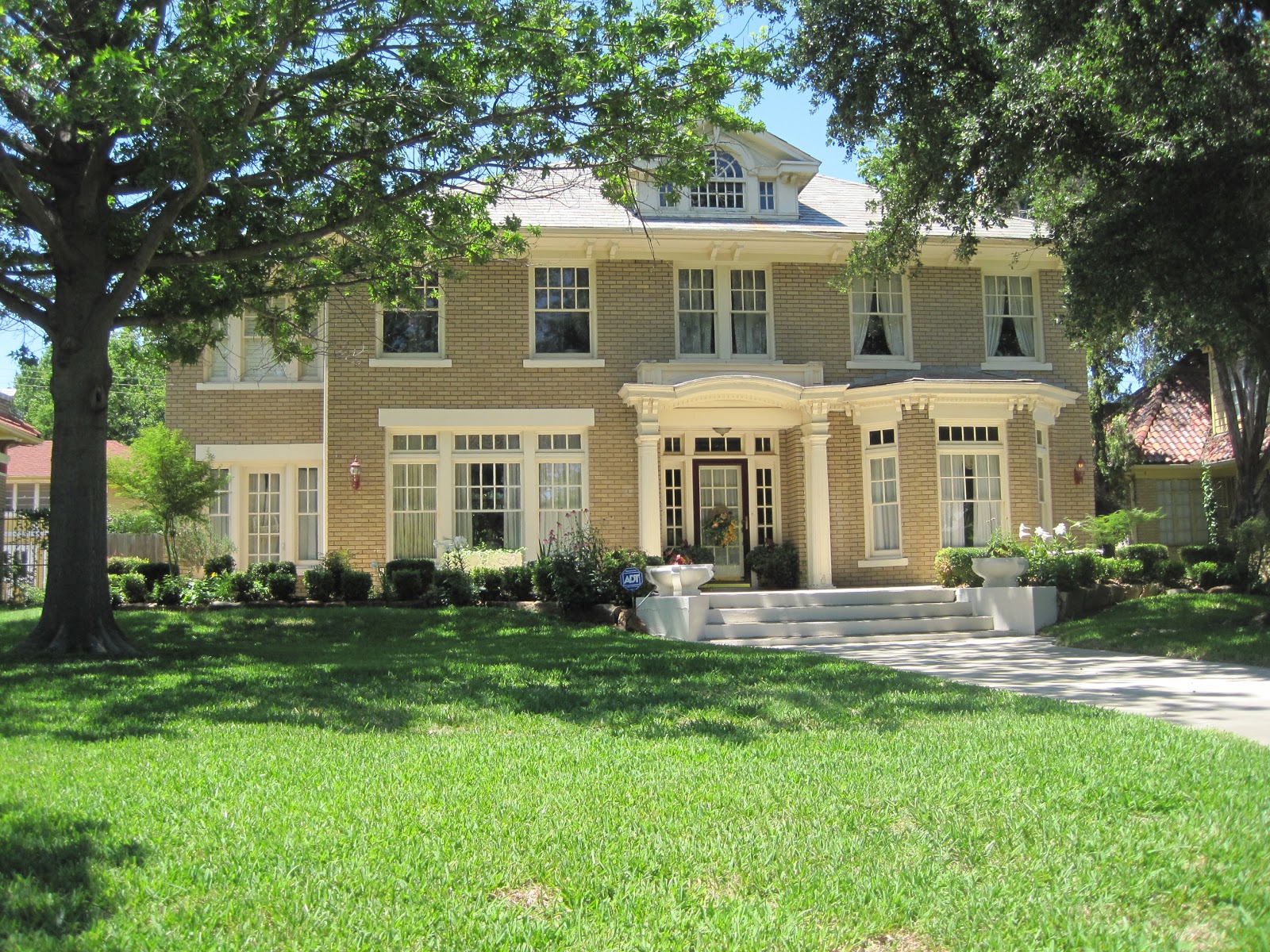 Metroplexing The Mansions of Fair Park