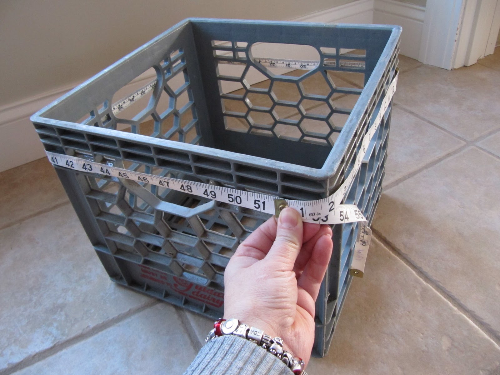 Sew Many Ways... Tool Time Tuesday...Milk Crate Cover