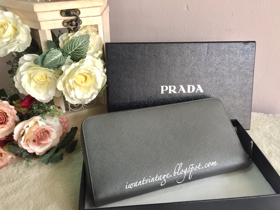 prada 2ml220