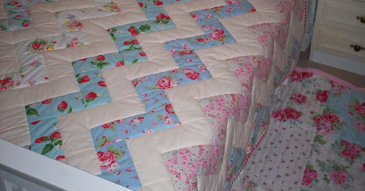 MEADOWS and MEWS ZIG ZAG patchwork quilt