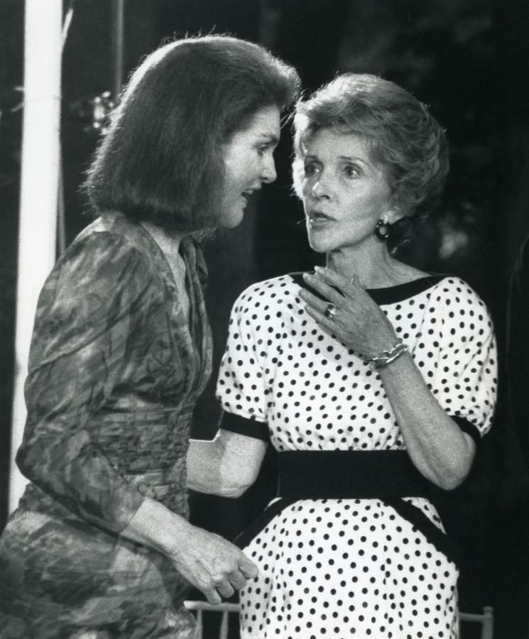 000411275x lady maclean s book of sauces acravan cooking for madam jacqueline kennedy onassis 000411275x lady maclean s book of sauces acravan cooking for madam jacqueline kennedy onassis