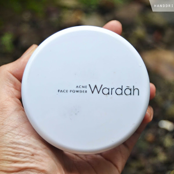 Review Bedak Tabur Wardah Face Powder Acne Series