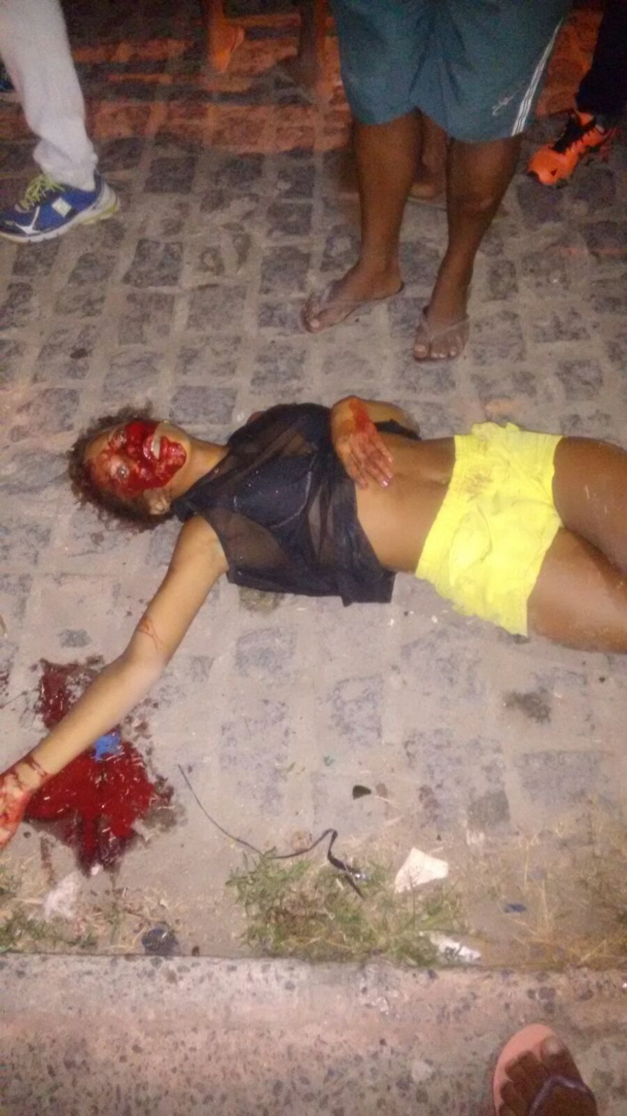 Jovem Se Joga De Predio Em Sp Feira TV: Menina de 14 anos se joga de prédio em Feira de Santana