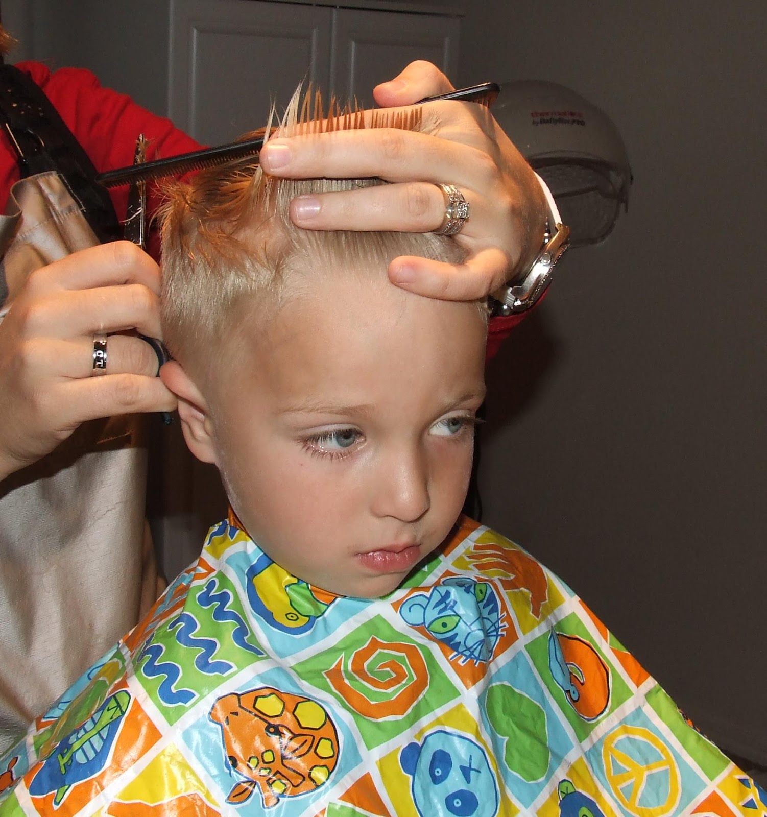 Simply Everthing I Love...: How To Cut Boys Hair The Professional way