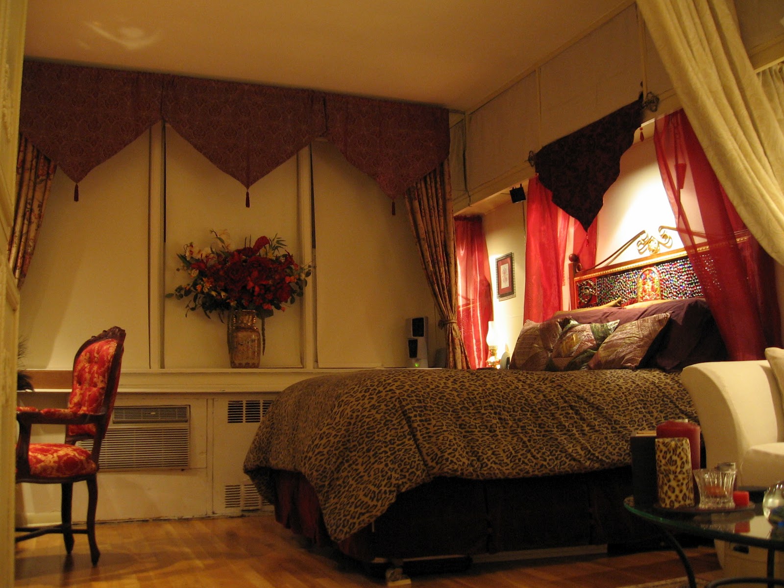 Ilana Graf Creates A Bedroom Fit For a Queen