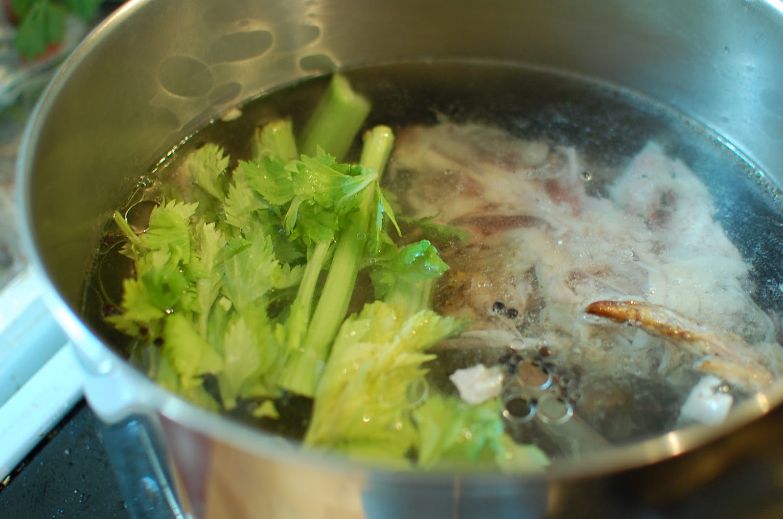 Reckless Abandon HowTo Easy Homemade Chicken Stock