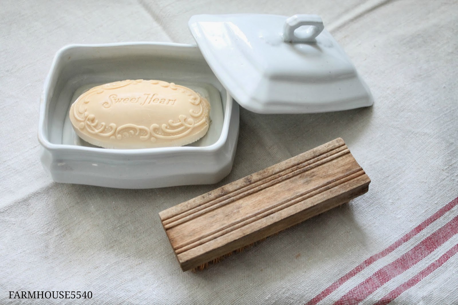 FARMHOUSE 5540 Ironstone Soap Dish