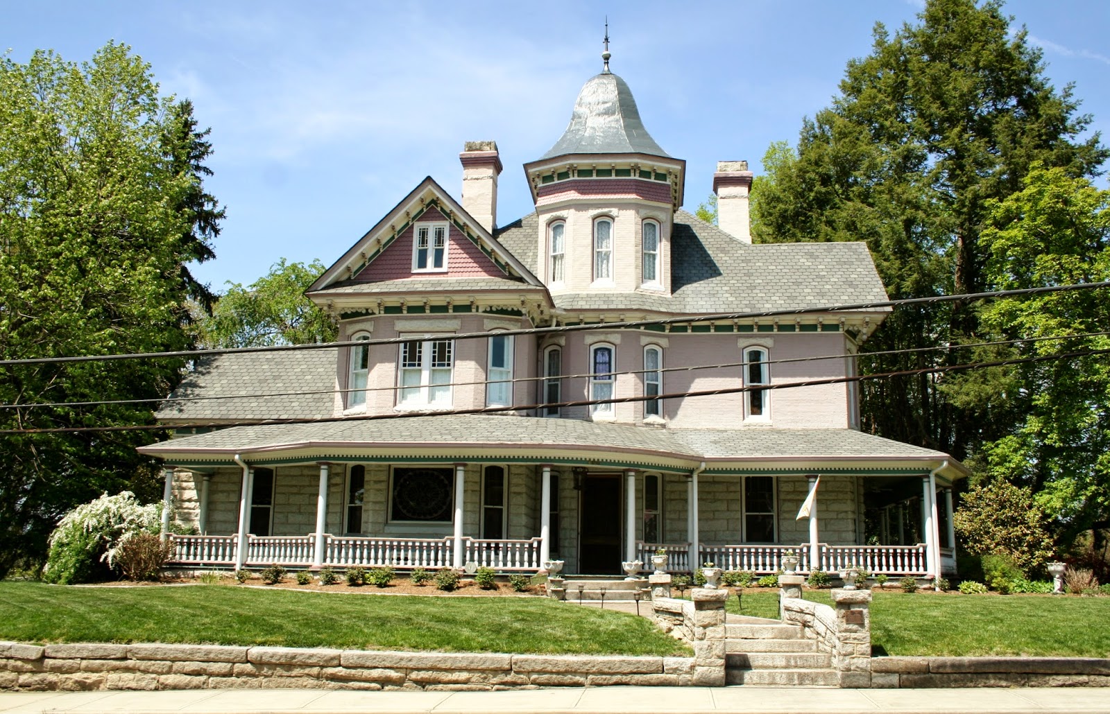 Joe, Diane, & Mallery's Big Adventure Modern Day Gypsies North Carolina Granite Corp. And