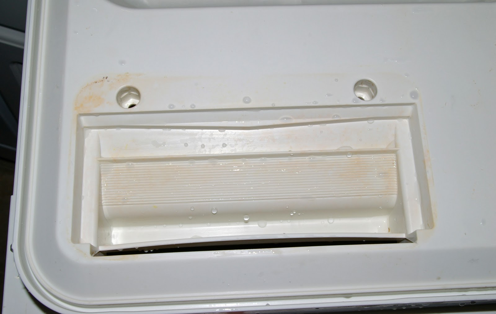 Doing My Best PSA How to DEEP CLEAN a dishwasher