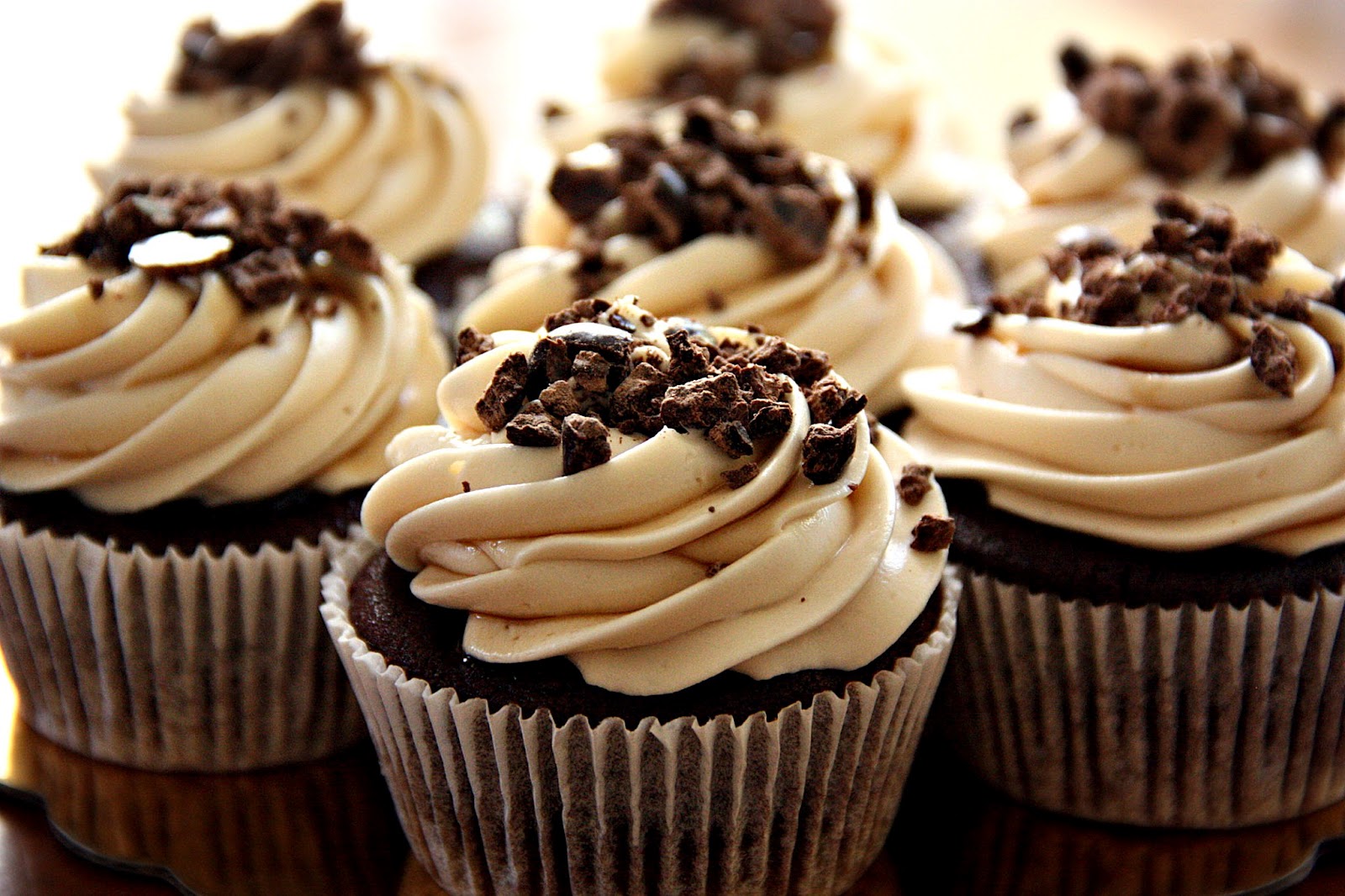 Art of Dessert Chocolate Espresso Cupcakes with Kahlua Cream Cheese