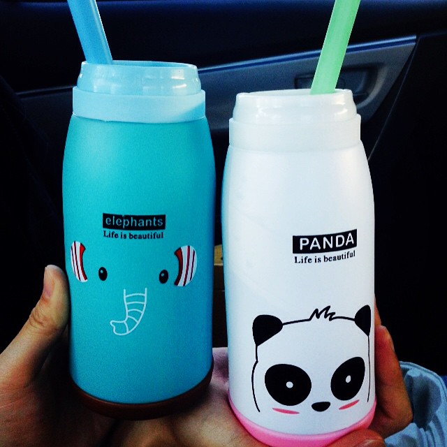 NEW ROASTING WATER IN GARDEN GROVE GIVES OUT FREE DRINKS & MUGS EAT