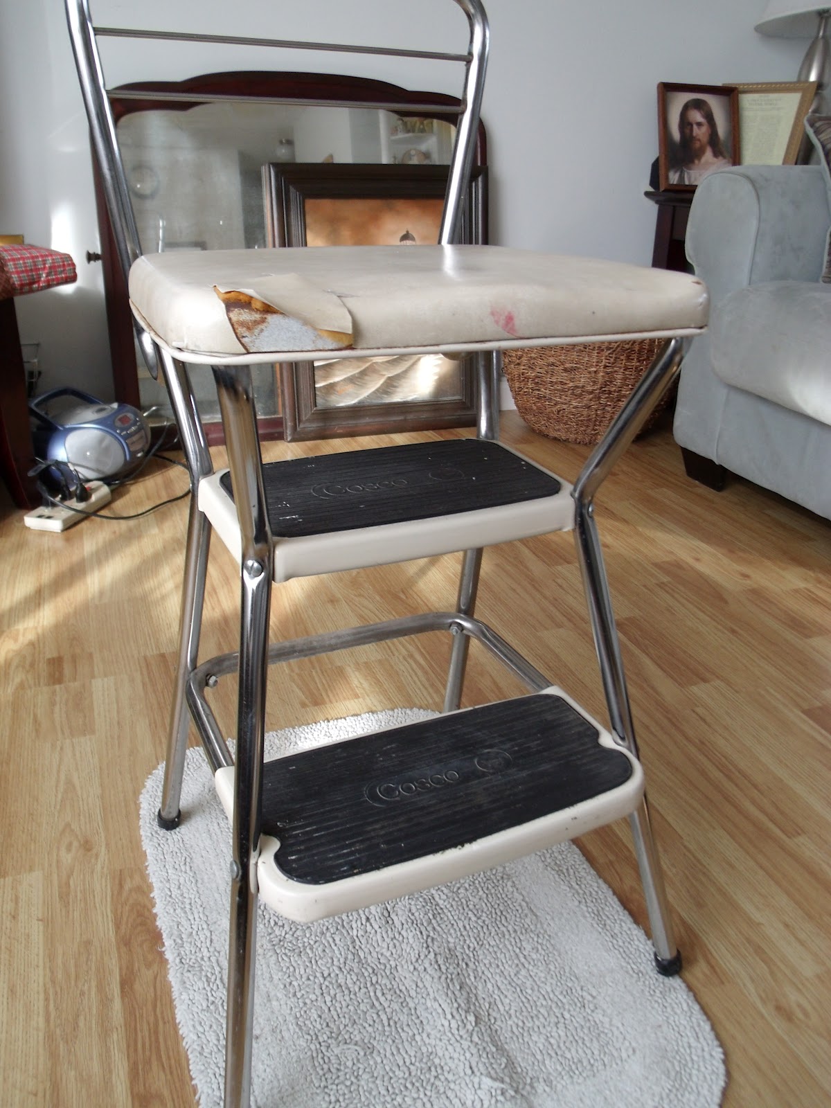Reclaim, Renew, Remodel Cosco Stool redo Cleaning Chrome and Using