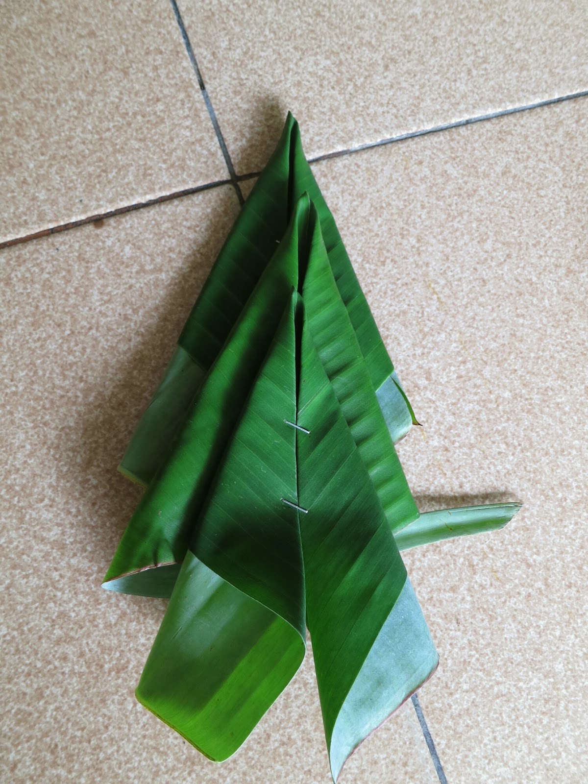Jaded Crafter Making Krathong banana leaves boat