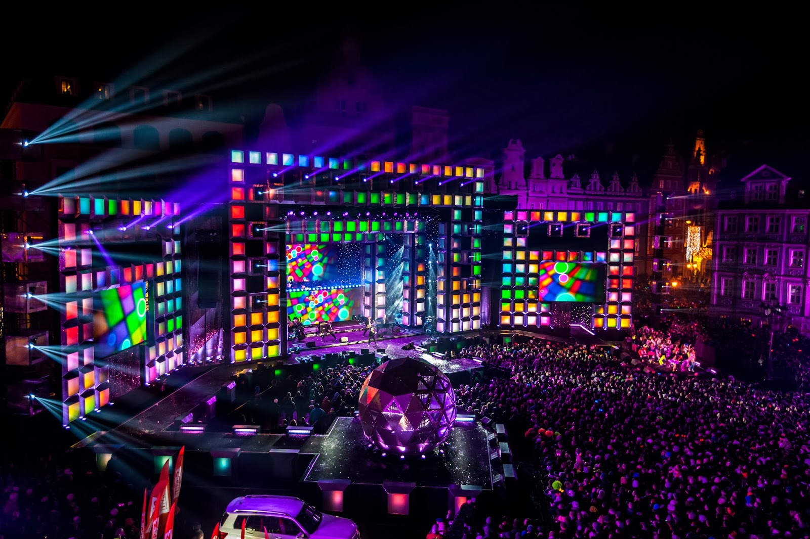 ARAM | Event Engineering: New Year's Eve giant Stage in Poland