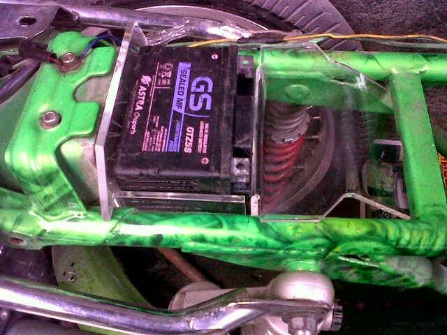 Aksesoris Rx King: Tempat Aki Rx King Acrylic