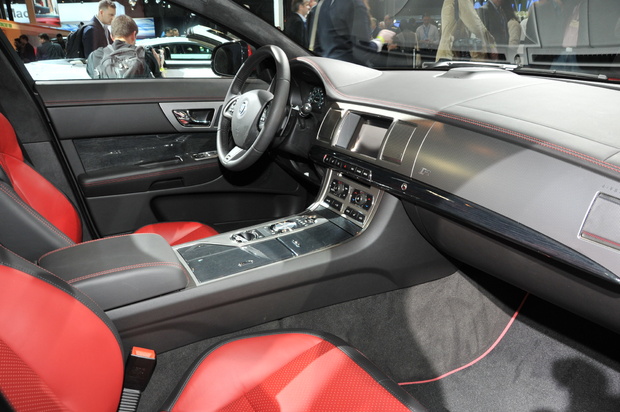 Car News And Show 2012 Jaguar Xfr Review