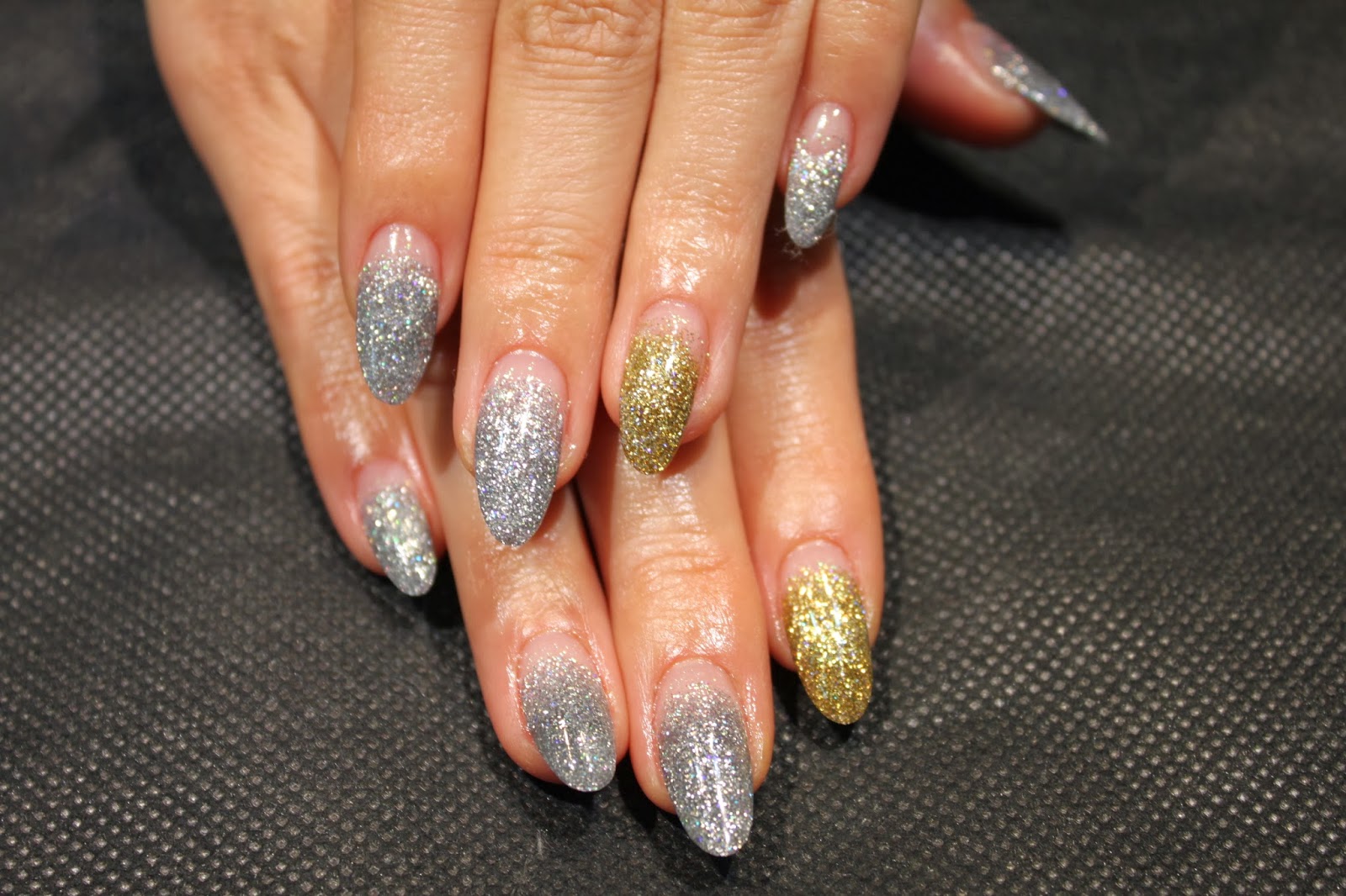 Nail Room Amyu ゴールド シルバーのスカルプチュア