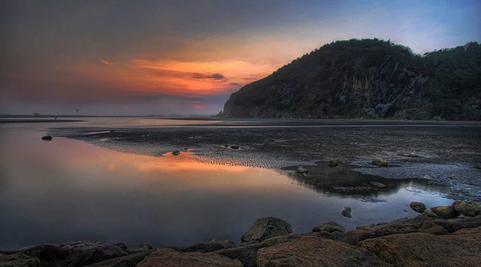 Gunung Selok | TOKO BUNGA CILACAP