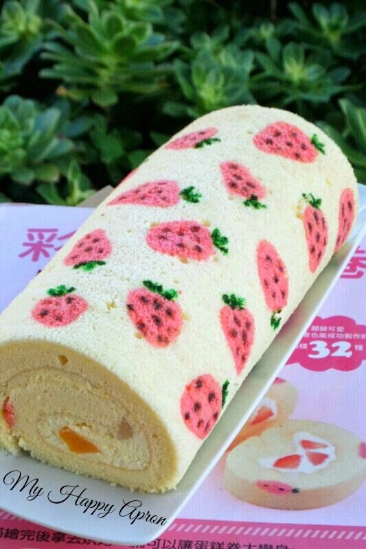 My Happy Apron Strawberry Swiss Roll