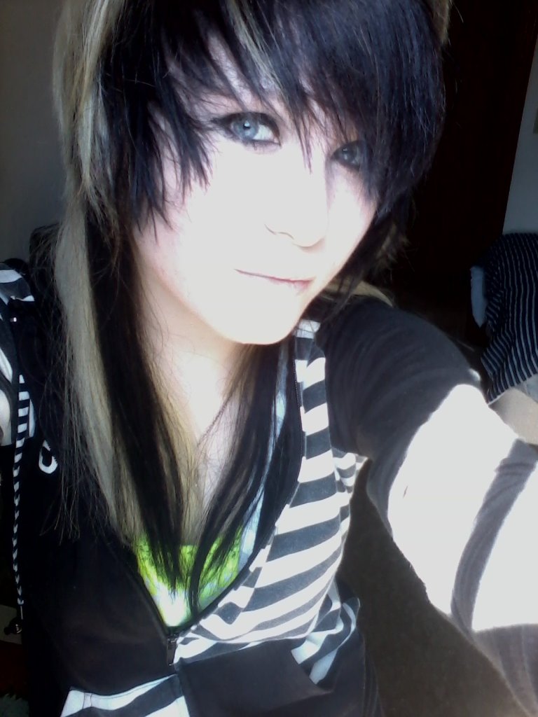 خلفيات ايمو , خلفيات بنات ايمو , خلفيات شباب ايمو , خلفيات