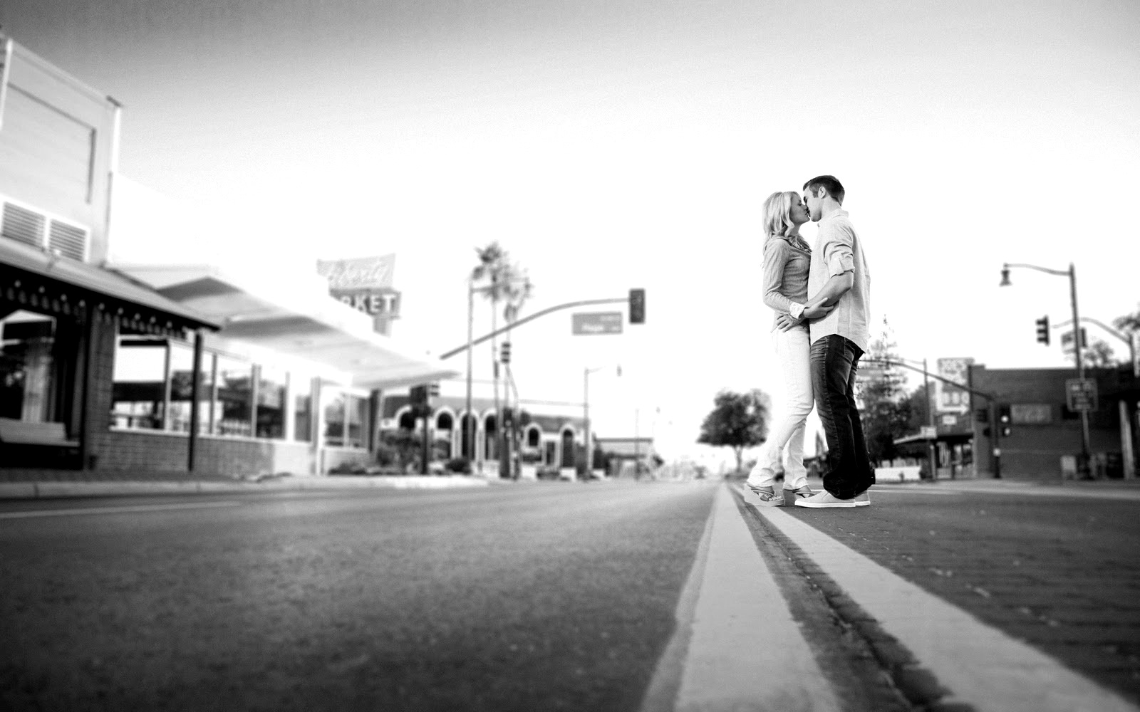 Beautiful couples wallpapers Black and White Photography