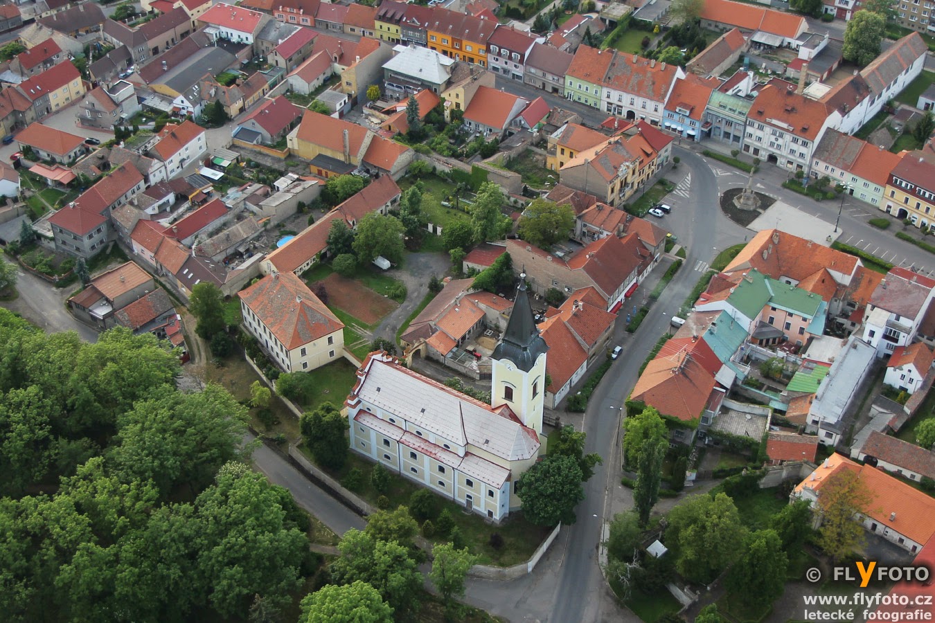 FLyFOTO letecká fotografie a video Libochovice