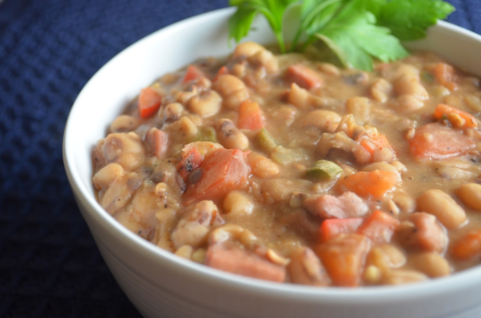 The Savvy Kitchen Slow Cooker Black Eyed Peas and Ham Soup