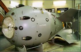ilk atom bombasi atom bombasi resimleri