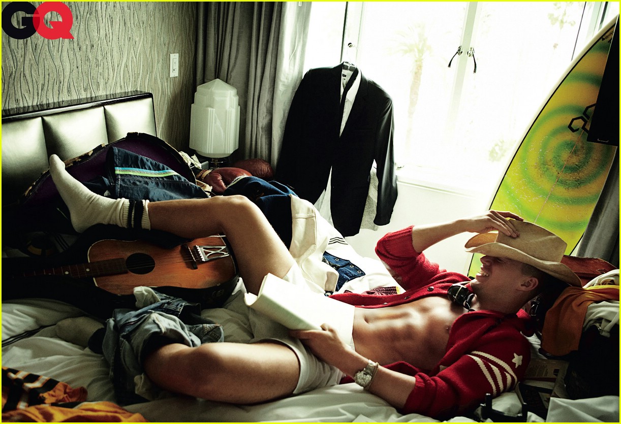 http://1.bp.blogspot.com/-Kleu-My-W0g/TfBdDYv9jqI/AAAAAAAABfY/0BbXOOv72l0/s1600/channing-tatum-gq-magazine-august-2009-05.jpg