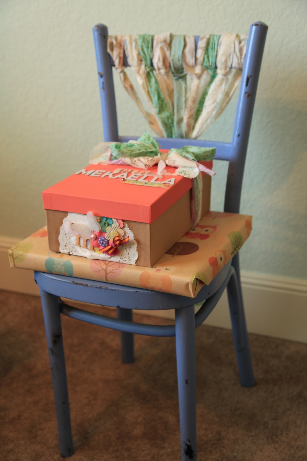 vintage pretty: DIY Turn a Shoe box into a Gift Box