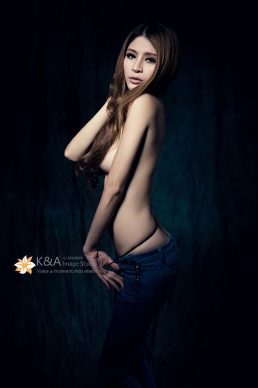Foto-foto Topless Lin Xiao Nuo [bb+++] [ www.BlogApaAja.com ]