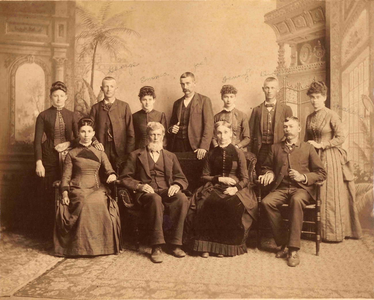 Antique Victorian Family Portrait Photograph Sisler Children Akron Ohio w/  Names